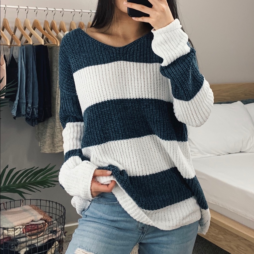 🆕 Madison - Teal + White Striped Sweater - Picture 3 of 8